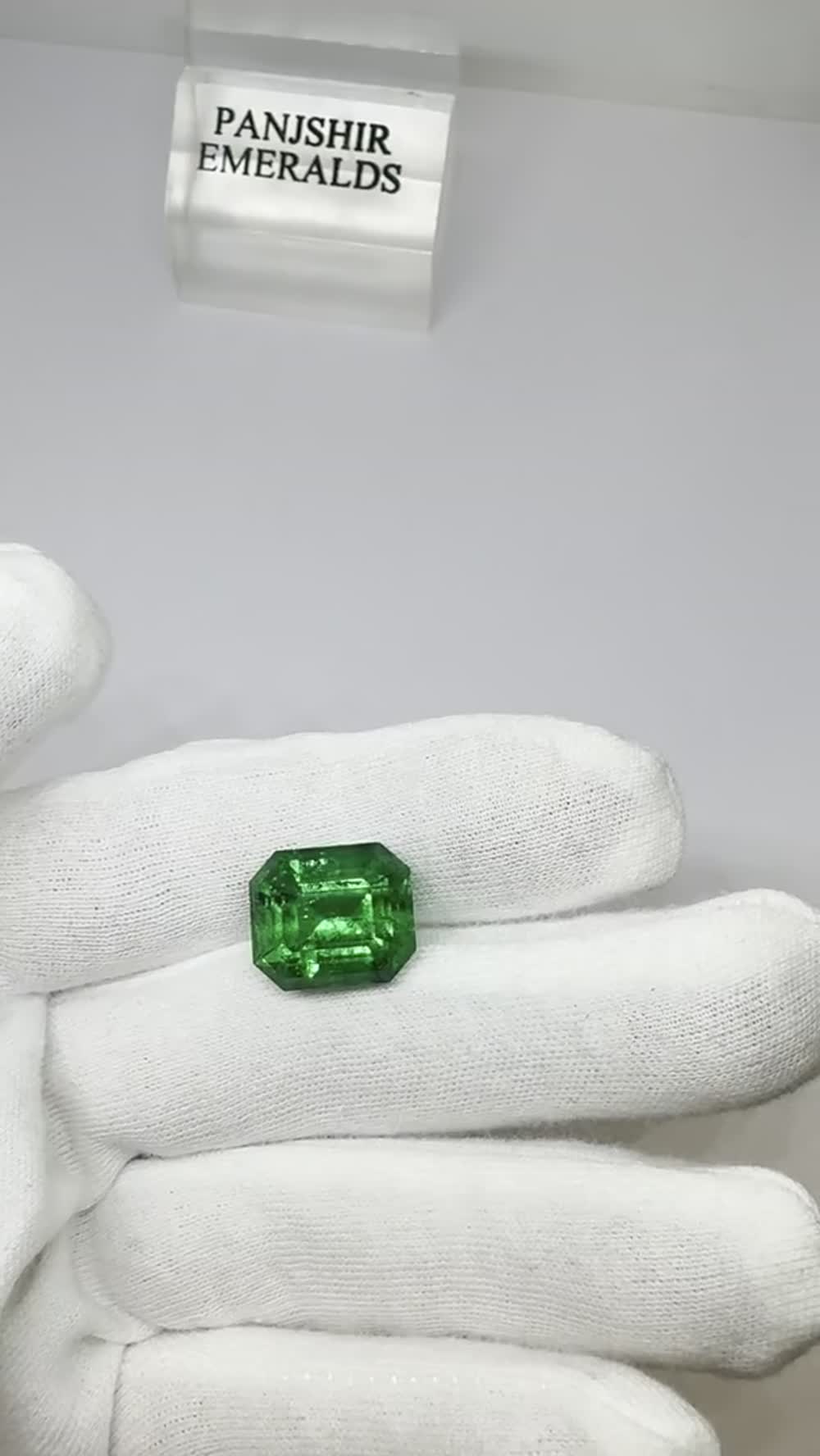 Emerald 5.64 ct