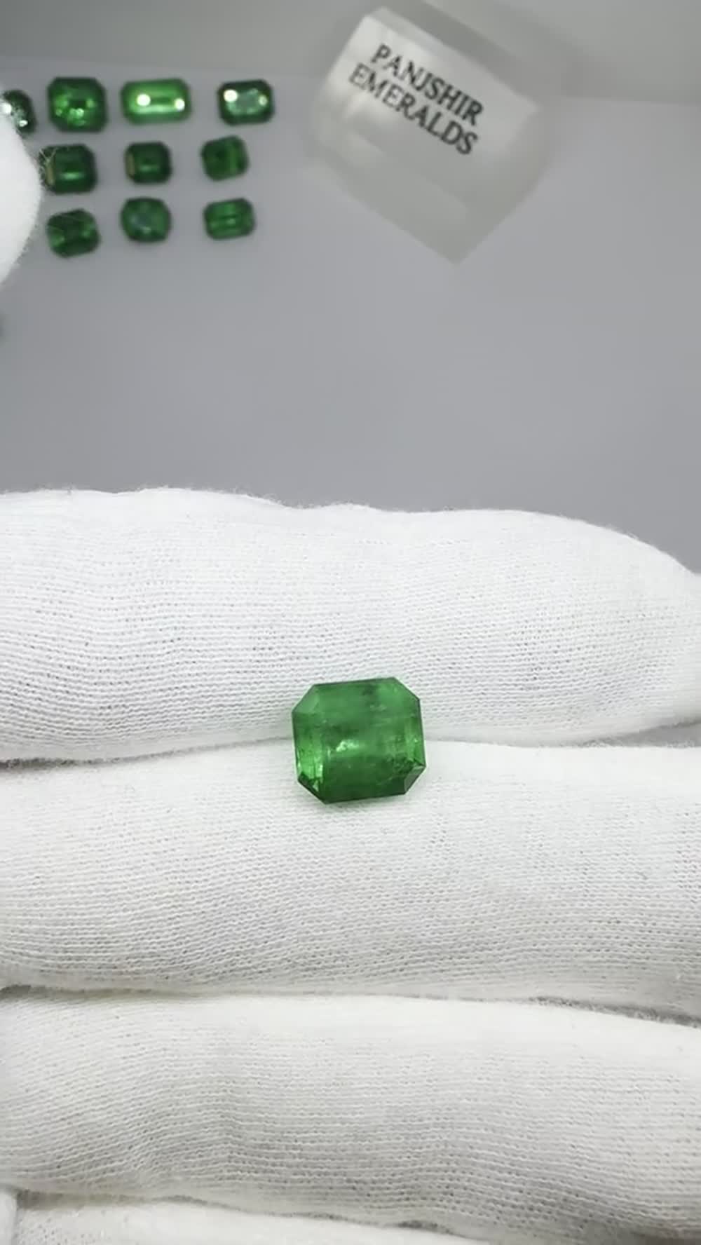 Emerald 12.57 ct